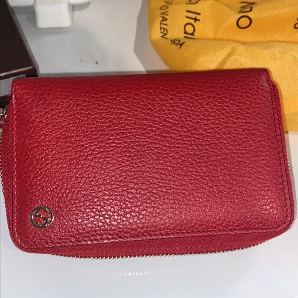Almost new Gucci wallet